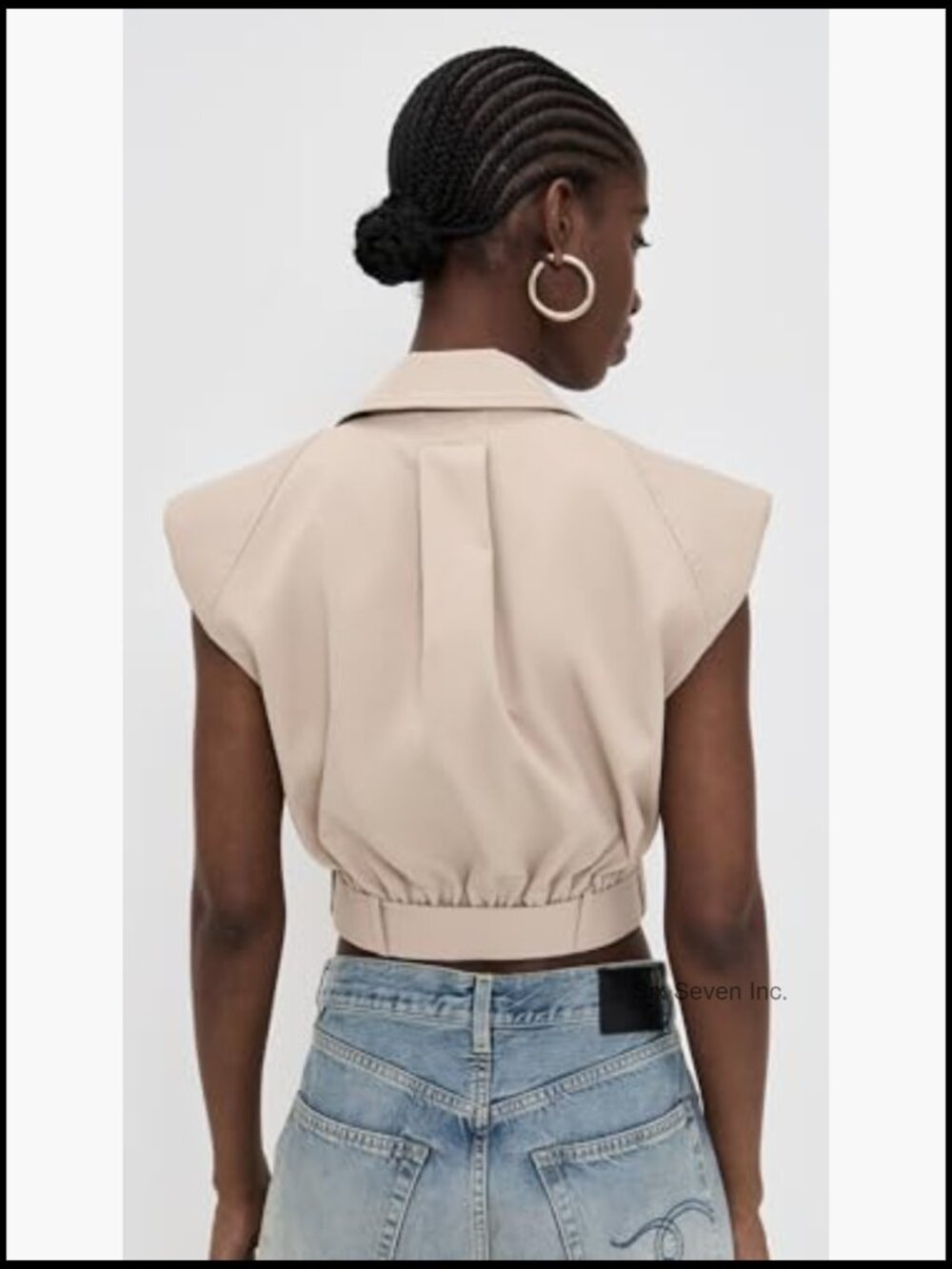 Double-Breasted Sleeveless Vest with Tie Belt and Padded Shoulders - Picture 4 of 6